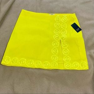 NWT - Crown & Ivy Skort